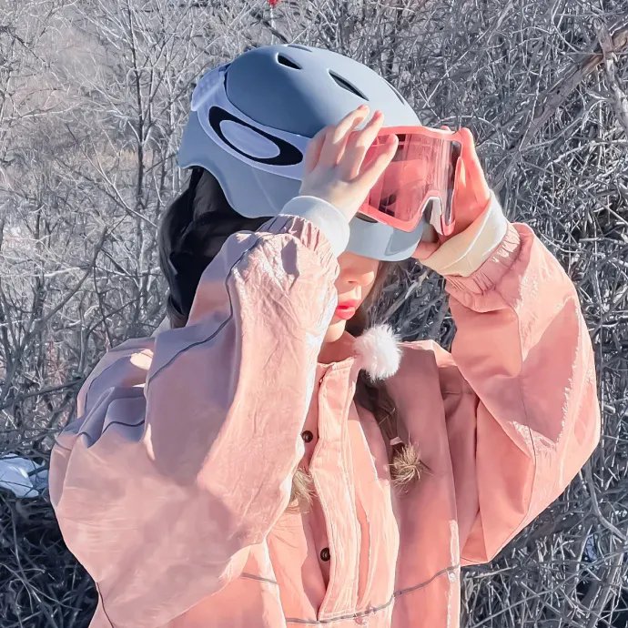 少女们向荒野进发